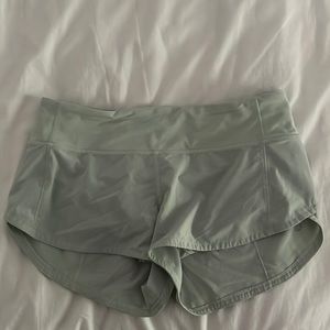 Lululemon Speed Up Lined Shorts 2.5’’ (size 4)